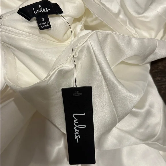 Lulu's Strapless Dress - Picture 2 of 3